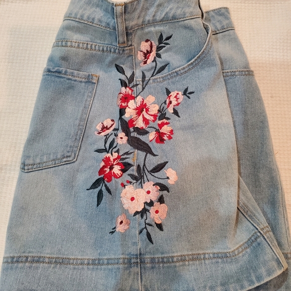 PacSun Denim mini skirt - Picture 3 of 5